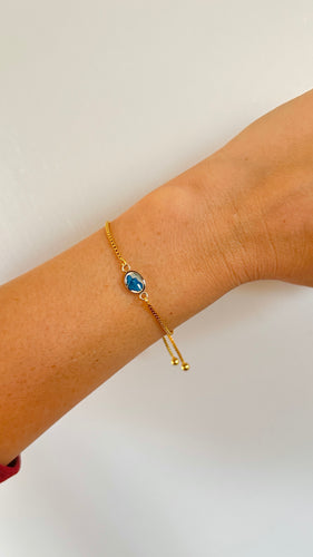 Tiny Oval Bracelet