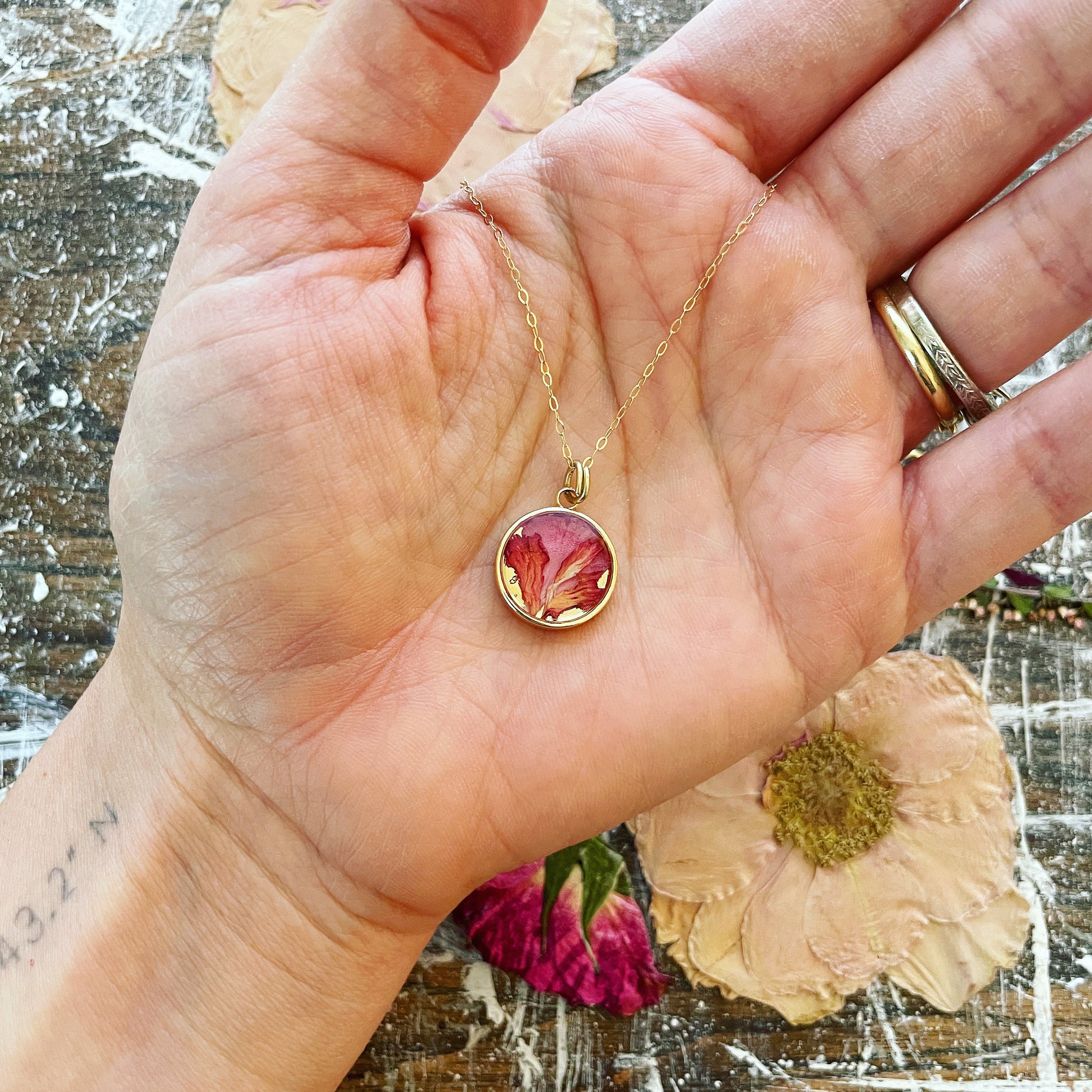 Real Dried Flowers in Resin Necklace, Small Rose Gold Circle in